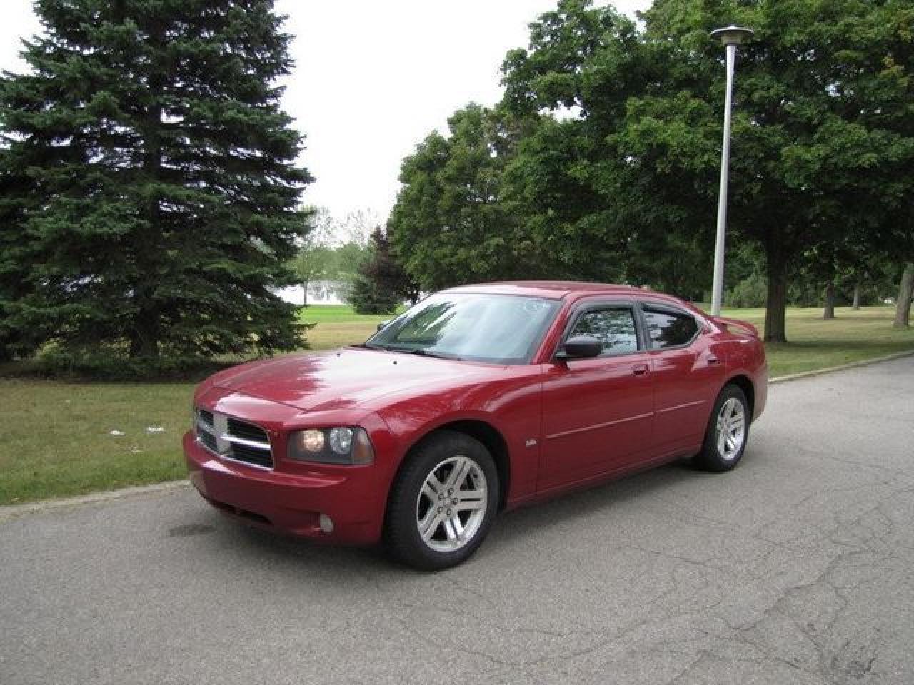 Used 2006 Dodge Charger SXT SPOILER!! 18'S!! CHRYSLER LEASE RETURN!! Sedan for sale in Guelph, ON