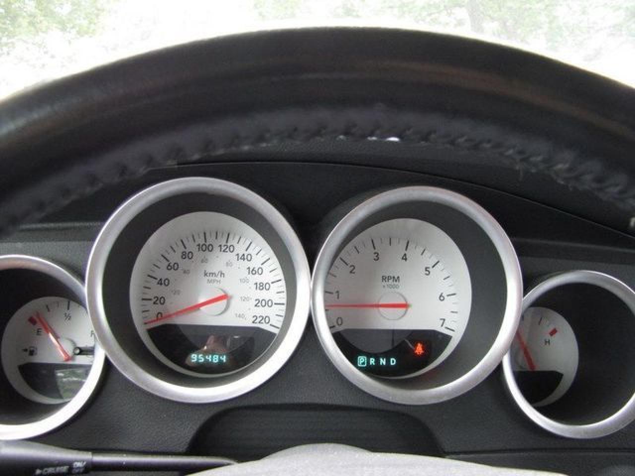 621855
