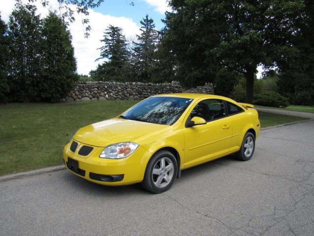 Used 2006 Pontiac Pursuit SE SPOILER!!  NEW TIRES!! GM LEASE RETURN!! Coupe for sale in Guelph, ON