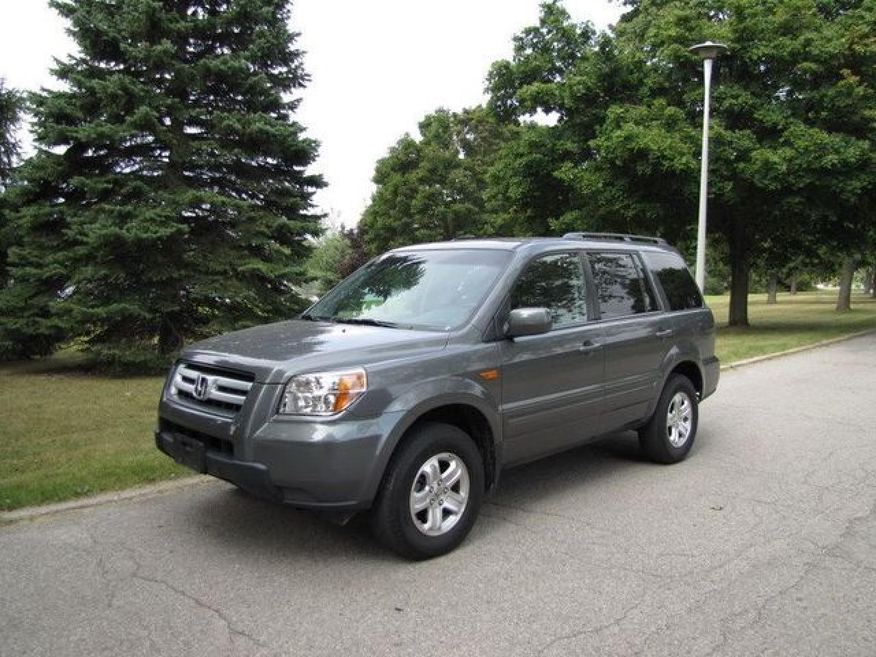 Used 2008 Honda Pilot 4WD LEATHER!! HONDA LEASE RETURN!! 4x4 SUV for sale in Guelph, ON