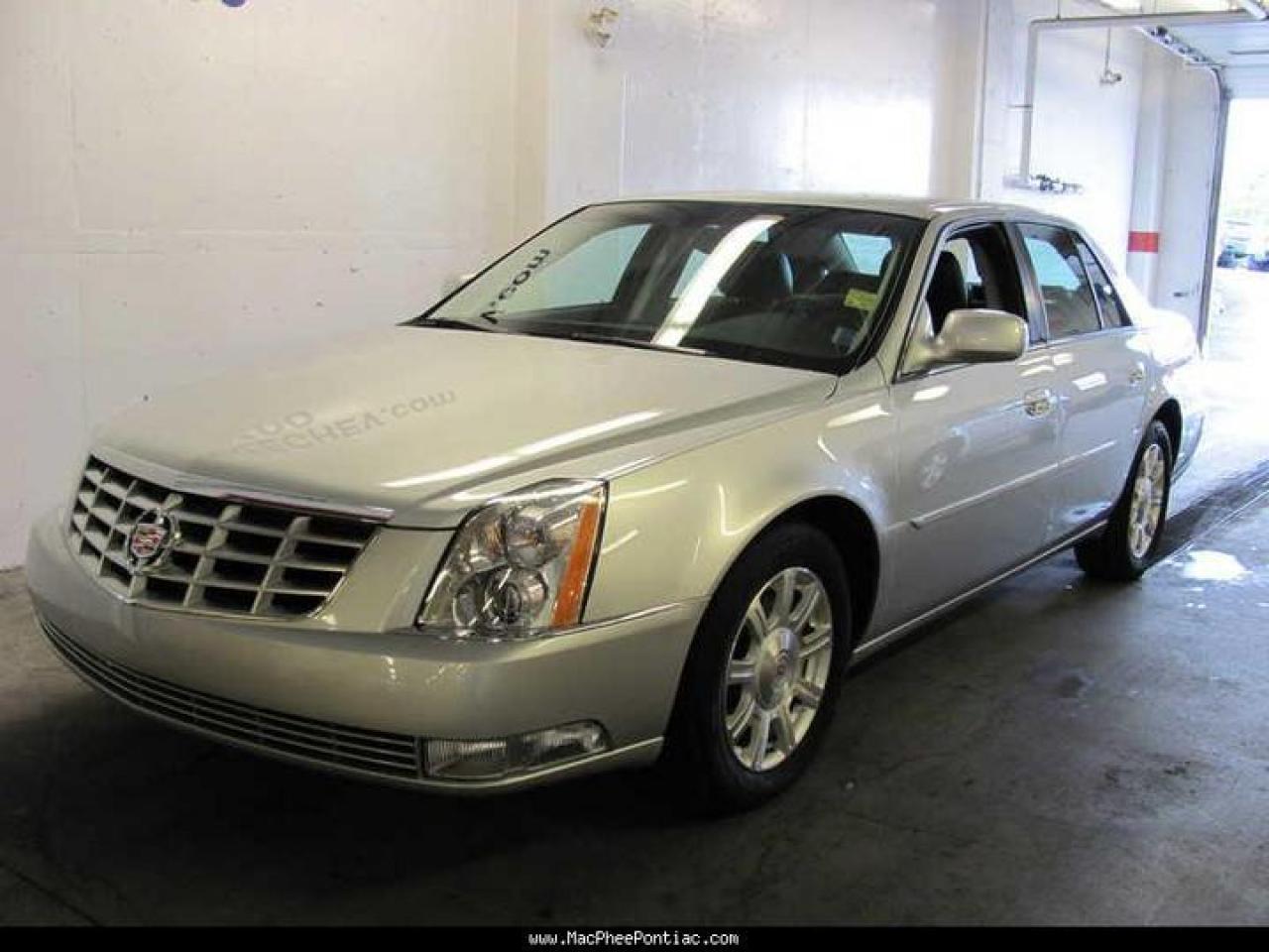 Used 2010 Cadillac DTS  for sale in Dartmouth, NS