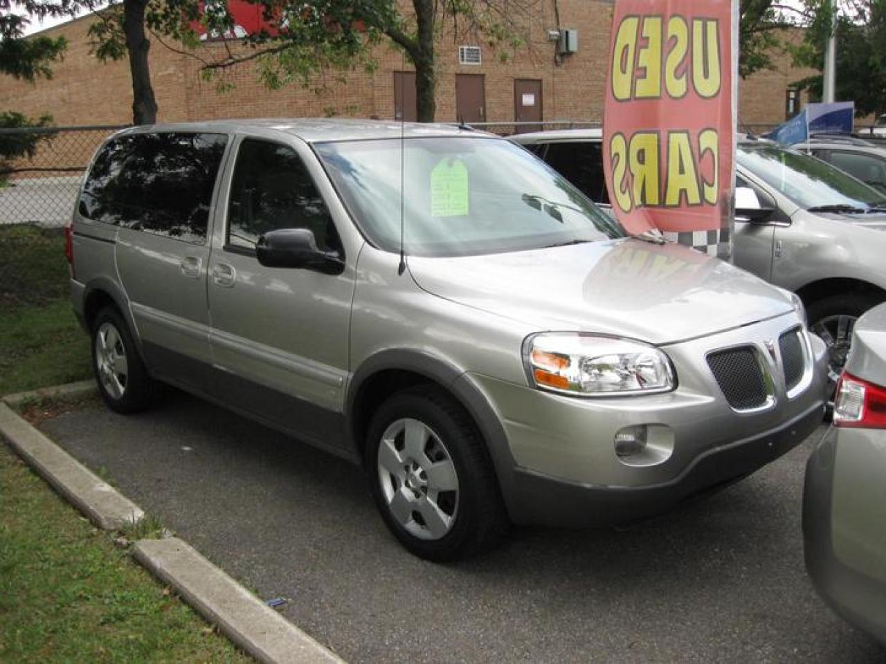 Used 2009 Pontiac Montana Sv6  for sale in Brampton, ON