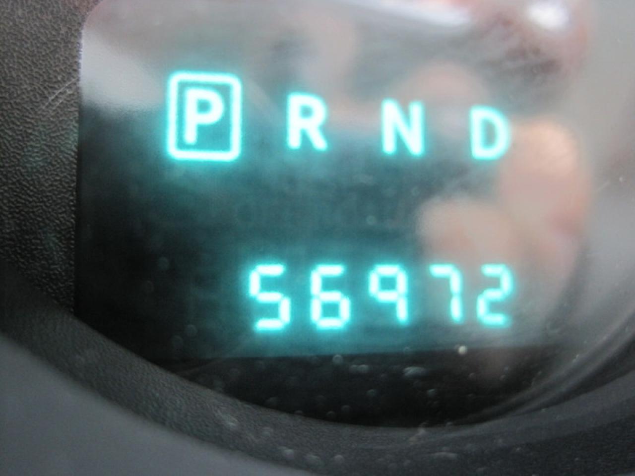 621992