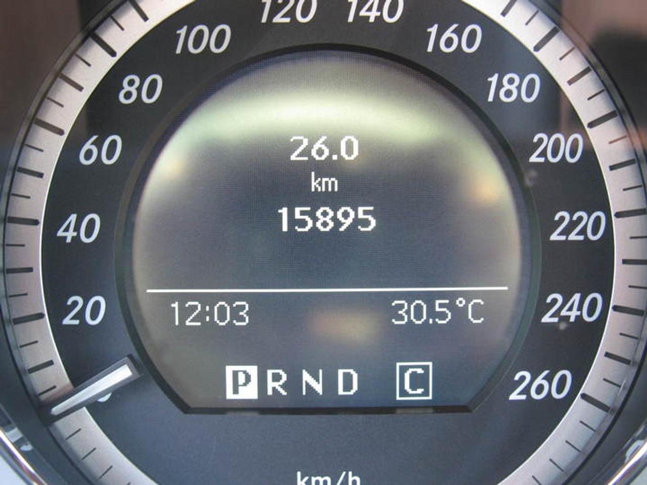622011.10981054