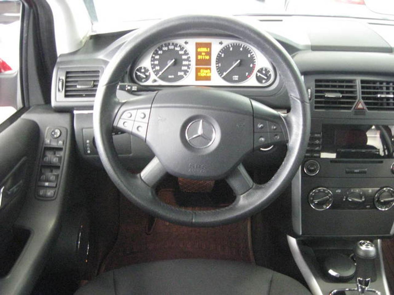 622031.10848083