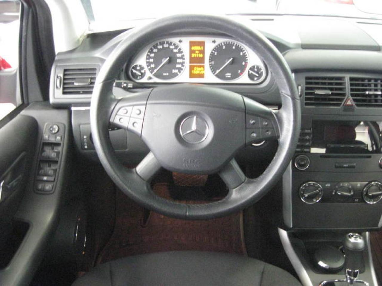 622031