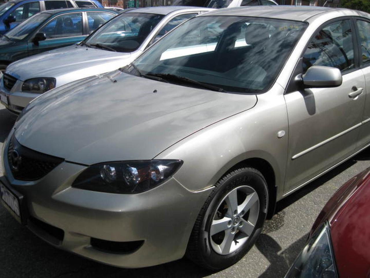 Used 2006 Mazda Mazda3  for sale in Oshawa, ON