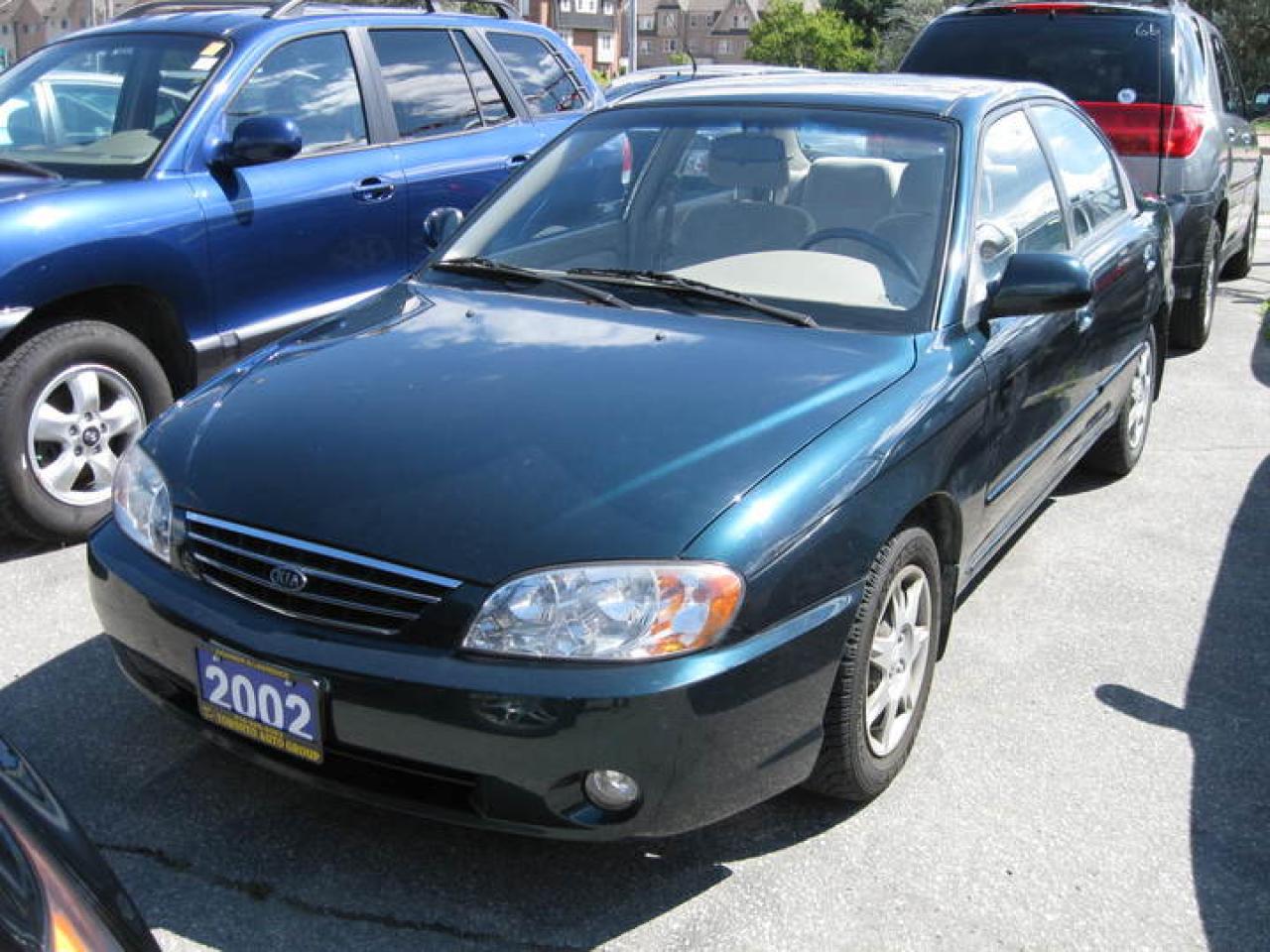 Used 2002 Kia Spectra  for sale in Oshawa, ON