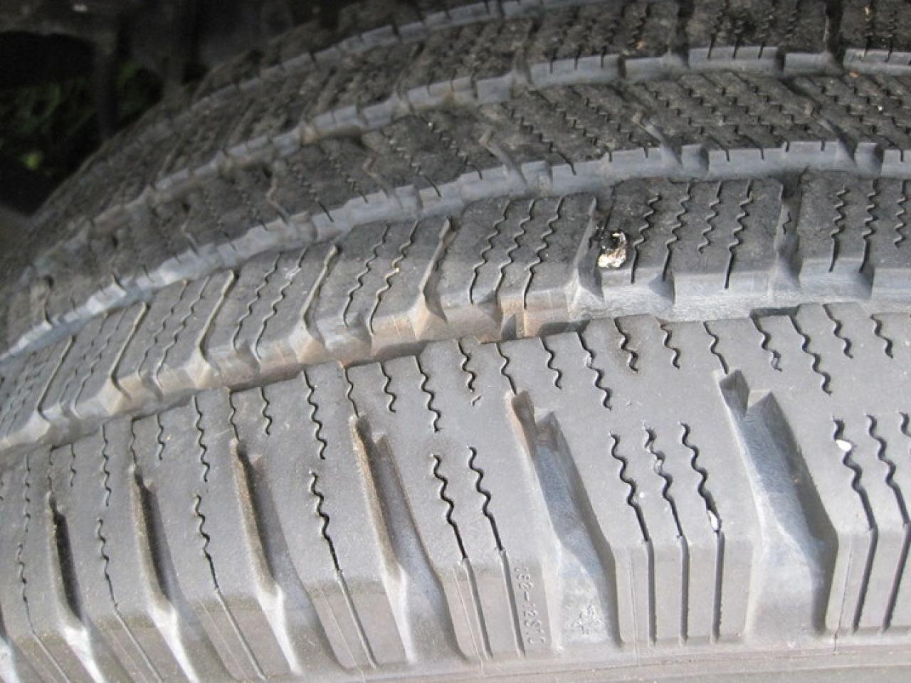 622057