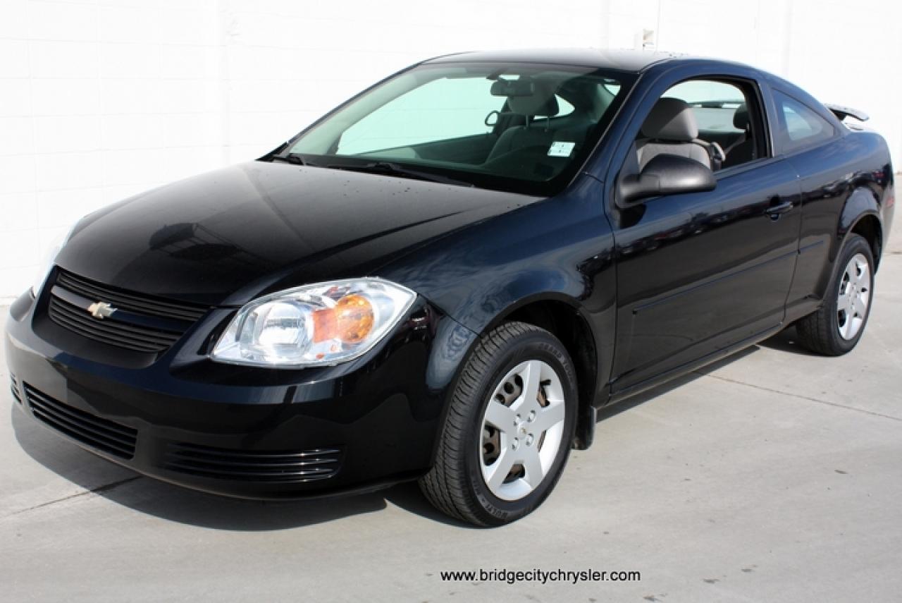 Used 2005 Chevrolet Cobalt  for sale in Lethbridge, AB