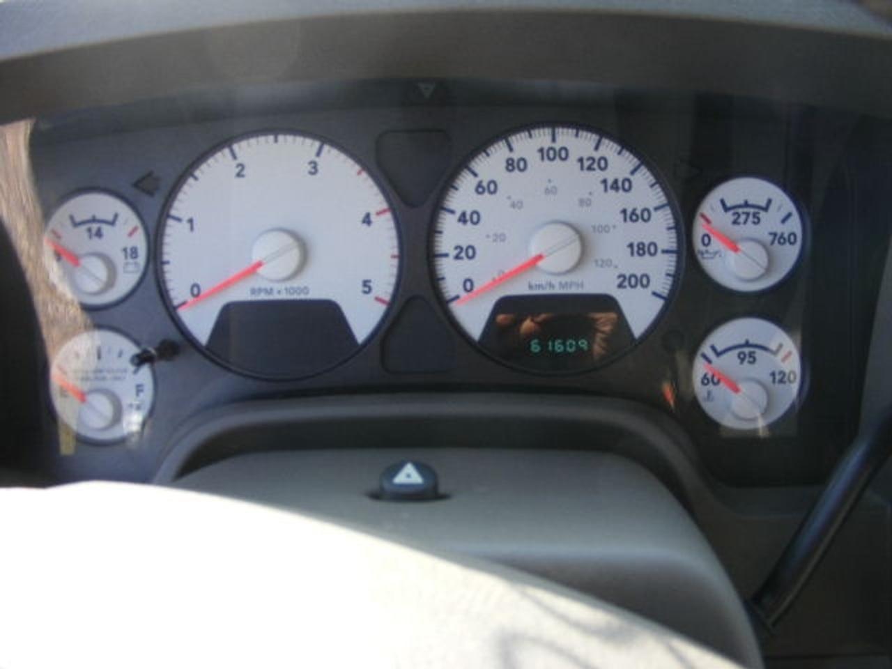 622121.10673438