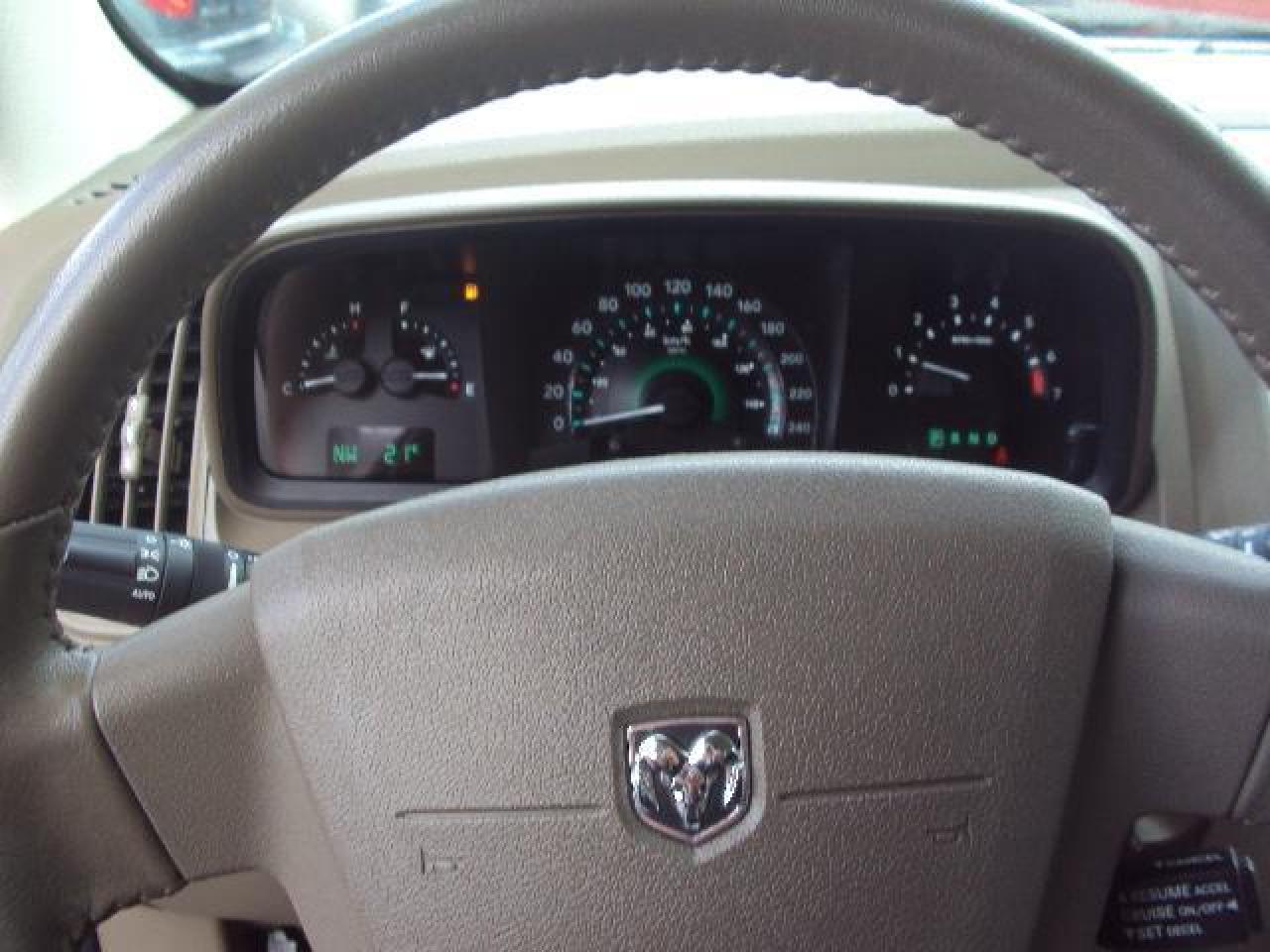 622163
