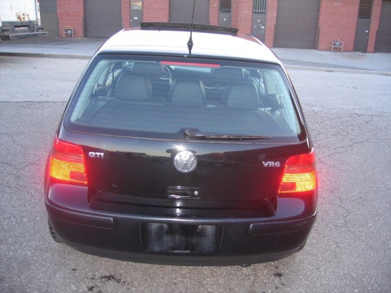 622165.10676361
