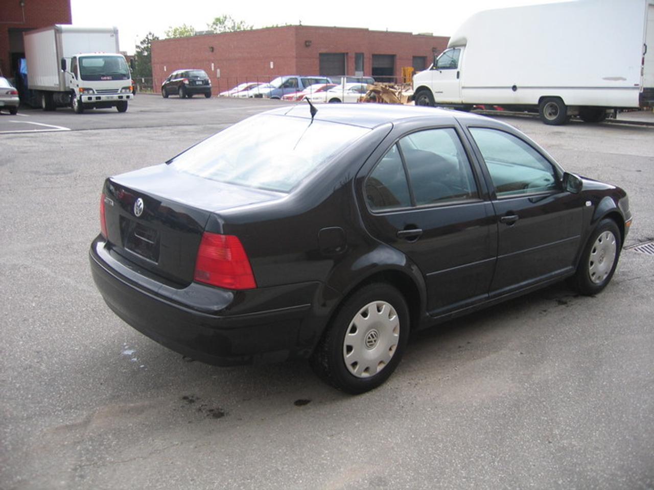 622166.10676383