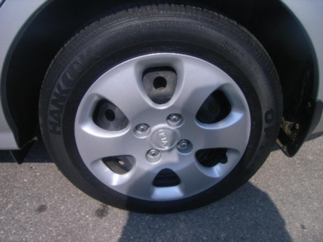 622285