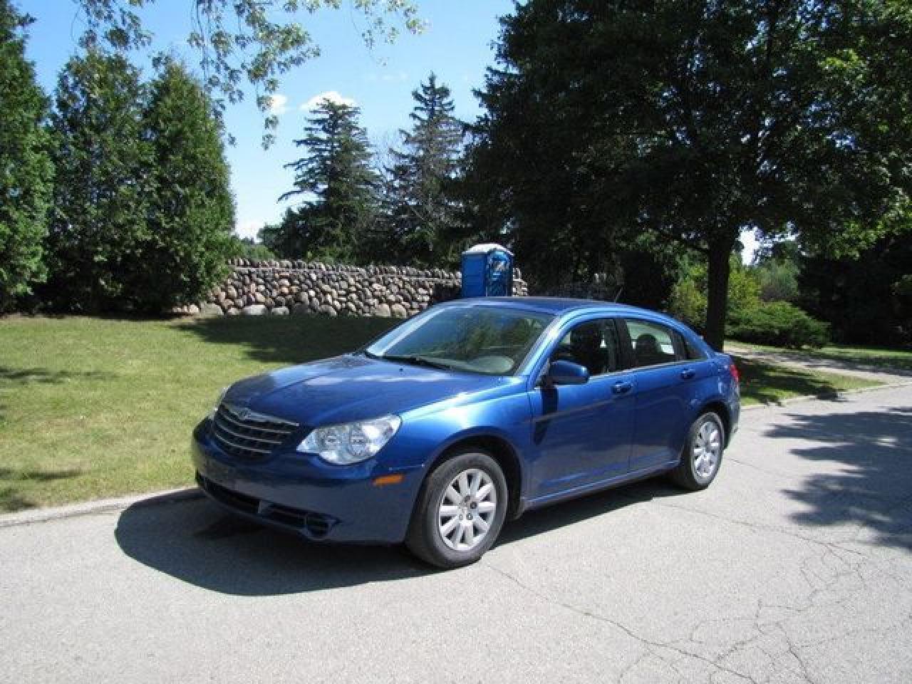Used 2010 Chrysler Sebring LX NEW TIRES!! LOADED!! Sedan for sale in Guelph, ON