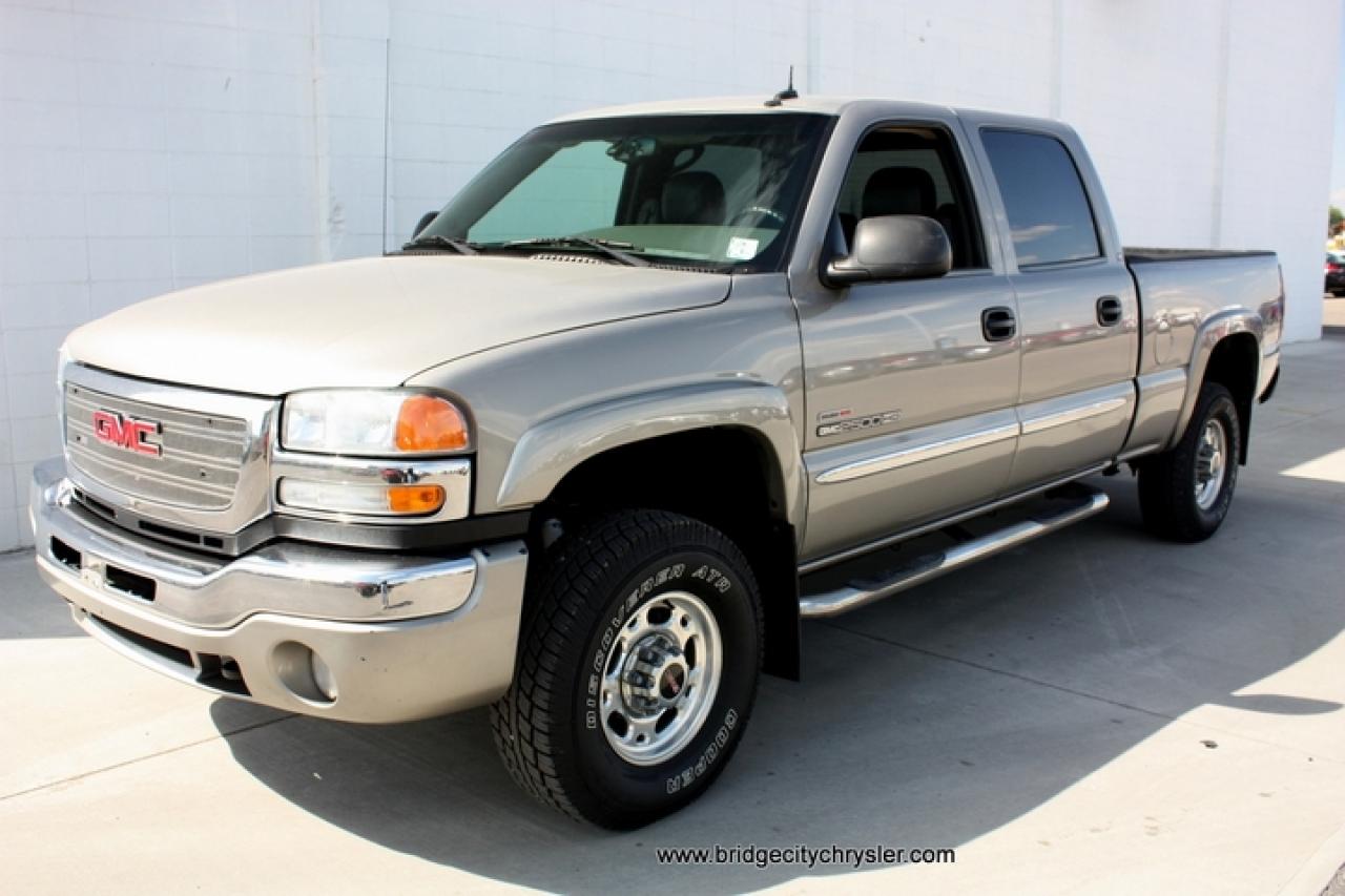 Used 2003 GMC Sierra 2500HD  for sale in Lethbridge, AB
