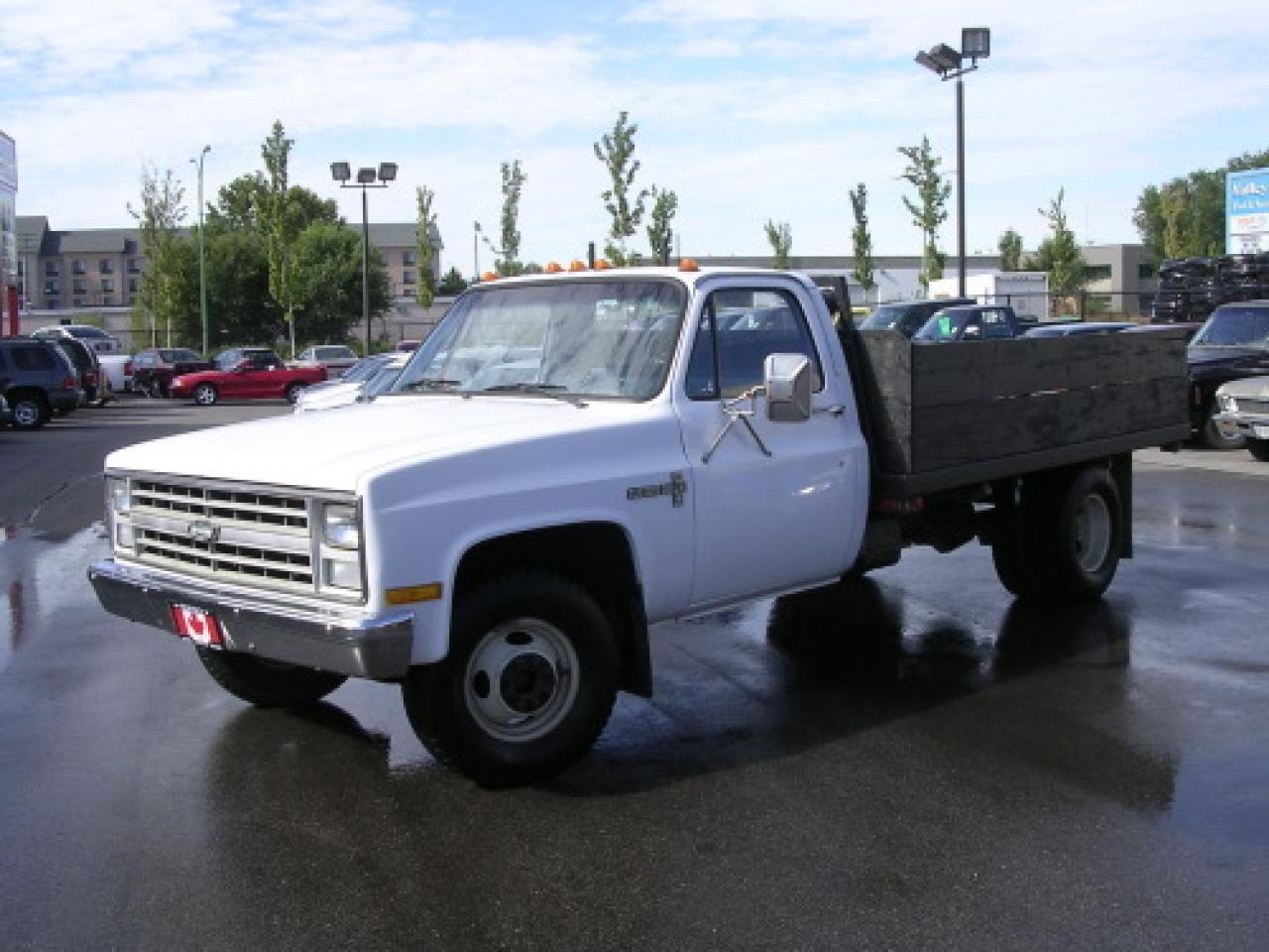 Used 1986 Chevrolet 10 FT FLAT-DECK CUSTOM DELUXE for sale in West Kelowna, BC