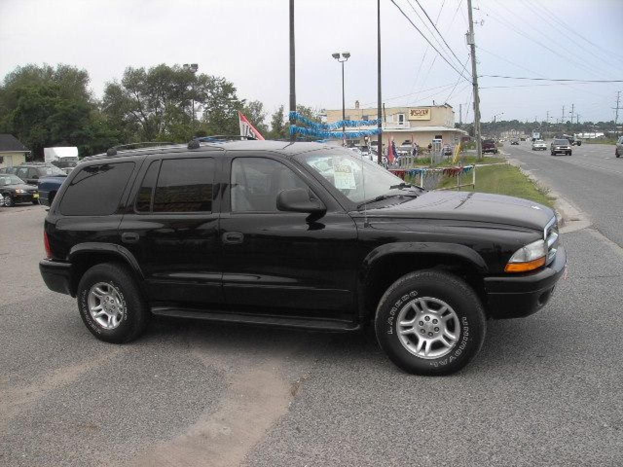 Used 2003 Dodge Durango SLT for sale in Bradford, ON