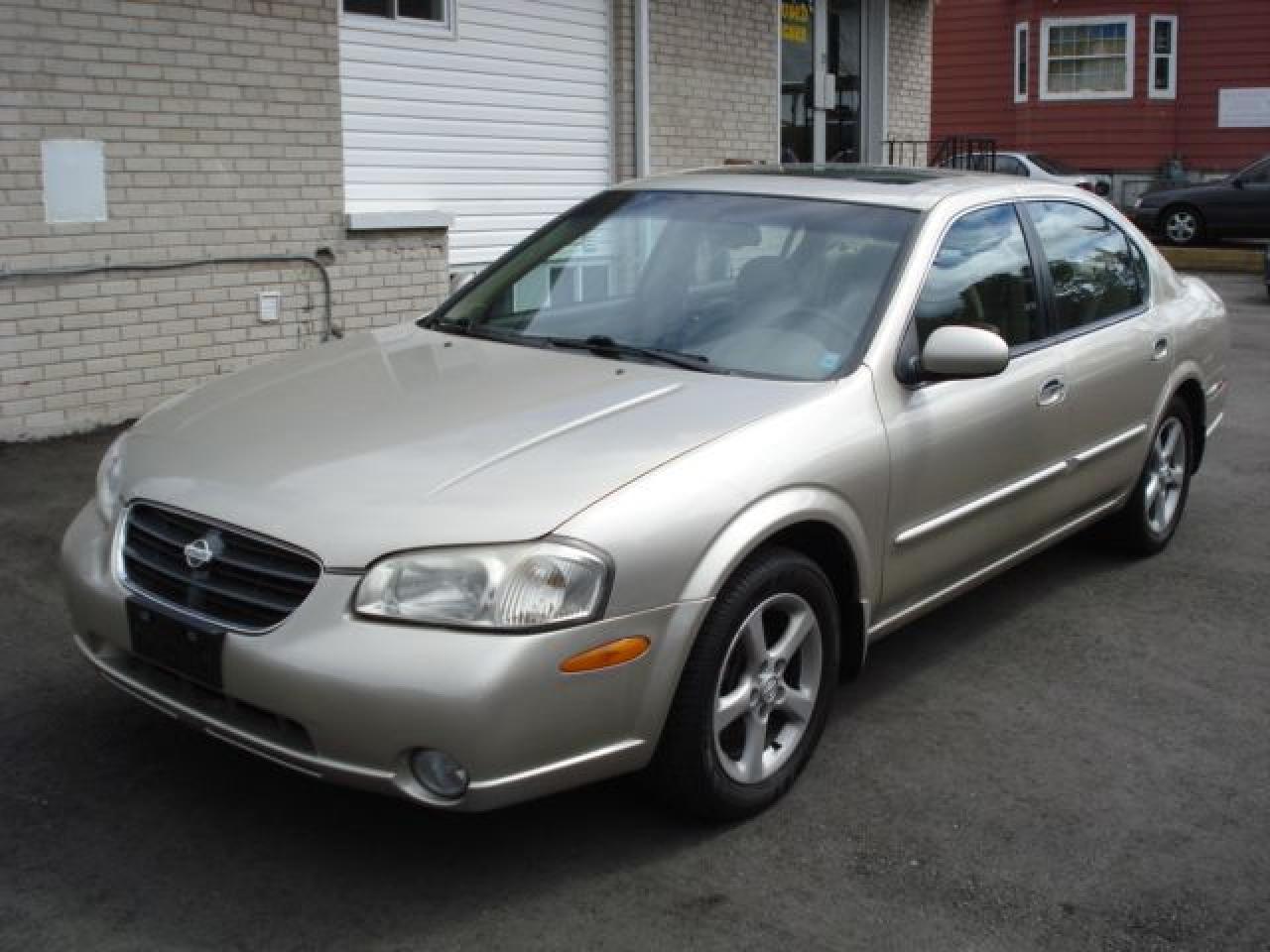 Used 2001 Nissan Maxima GLE for sale in Scarborough, ON