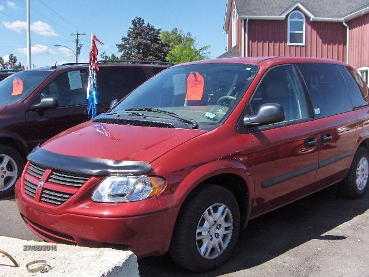 Certified, Serviced with E-test.  30 day 100% powertrain warranty with Available Lubrico Extended Warranty. FINANCING AVAILABLE HST and licensing extra