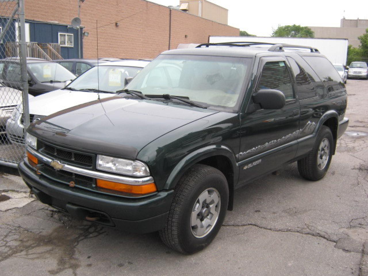 Used 2002 Chevrolet Blazer certifed etested for sale in Toronto, ON