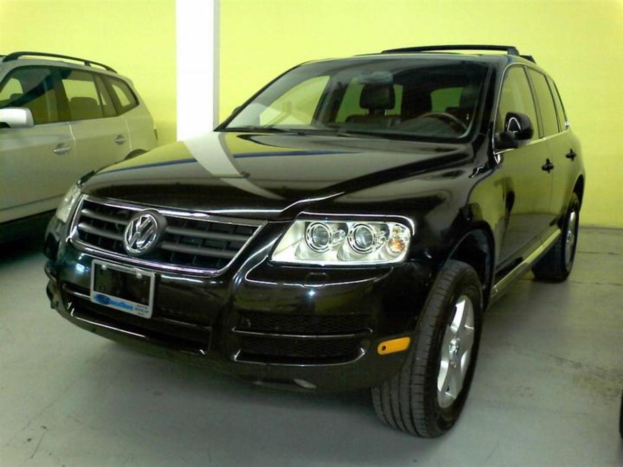 Used 2004 Volkswagen Touareg  for sale in Concord, ON