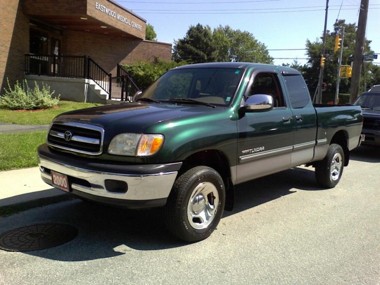Used 2000 Toyota Tundra  for sale in Scarborough, ON
