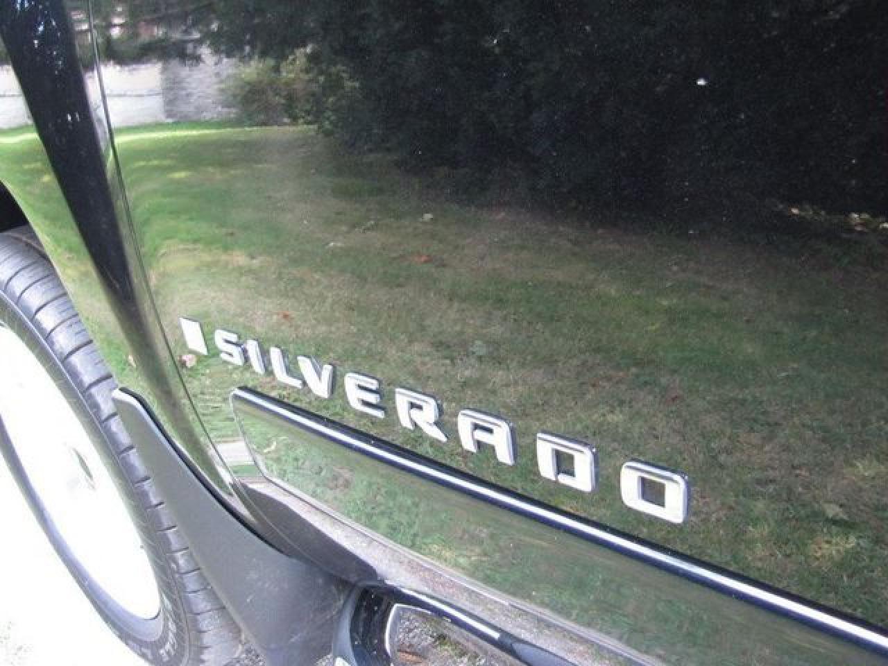622835