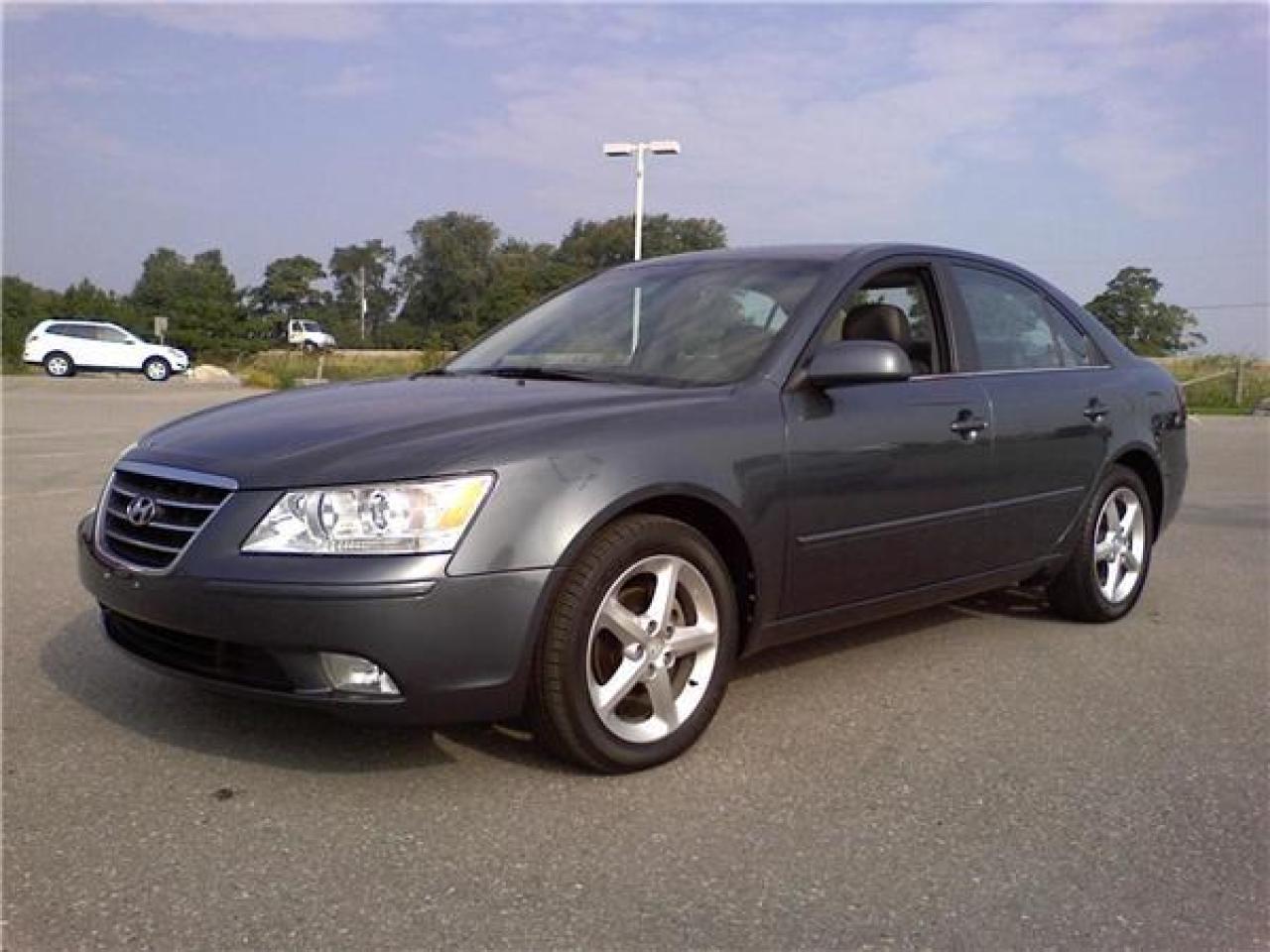 Used 2010 Hyundai Sonata GL SPORT for sale in Port Hope, ON