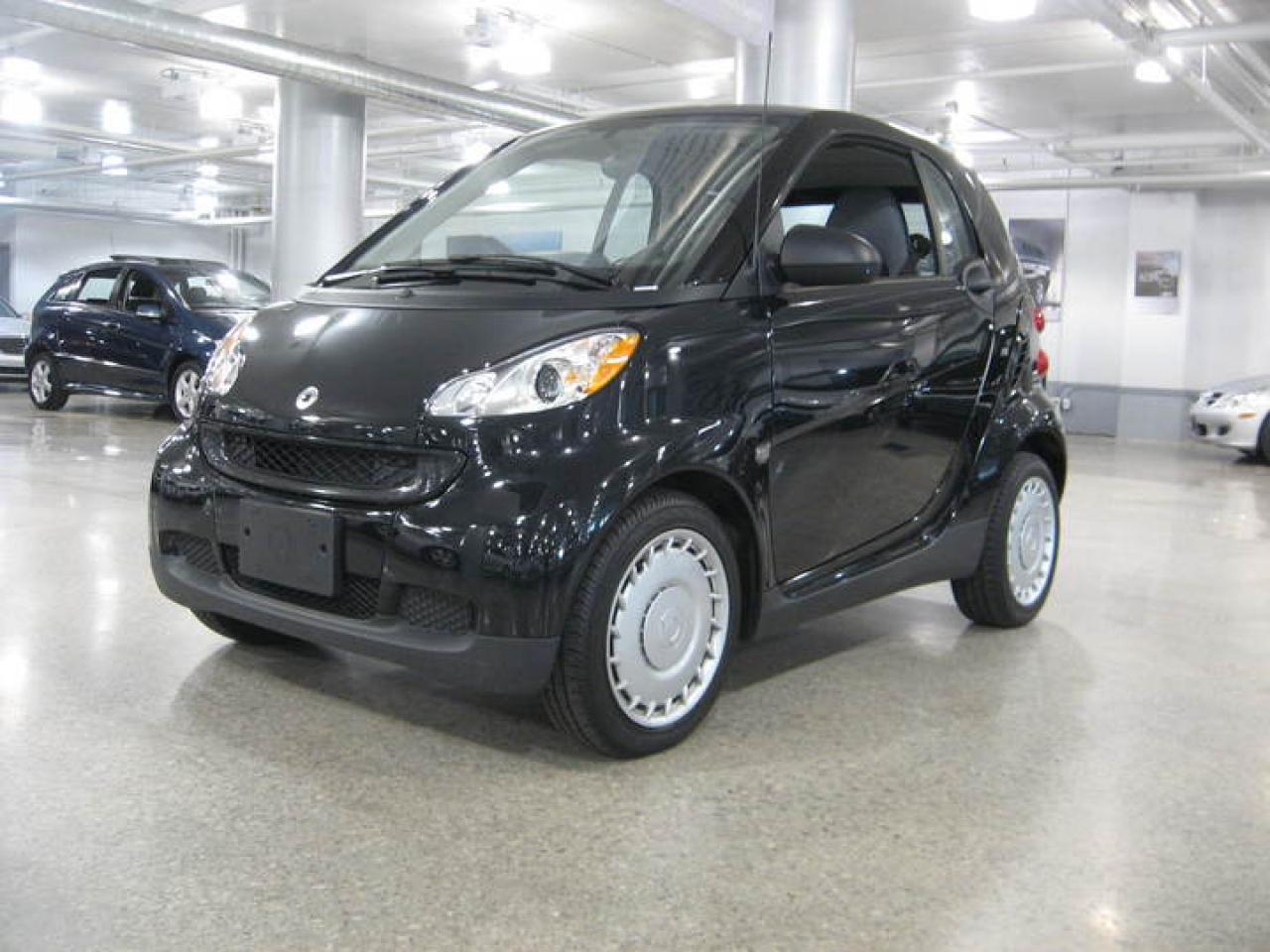 Used 2010 Smart fortwo coupe  for sale in Maple, ON