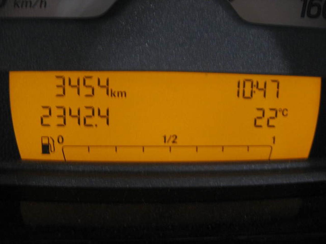 622992