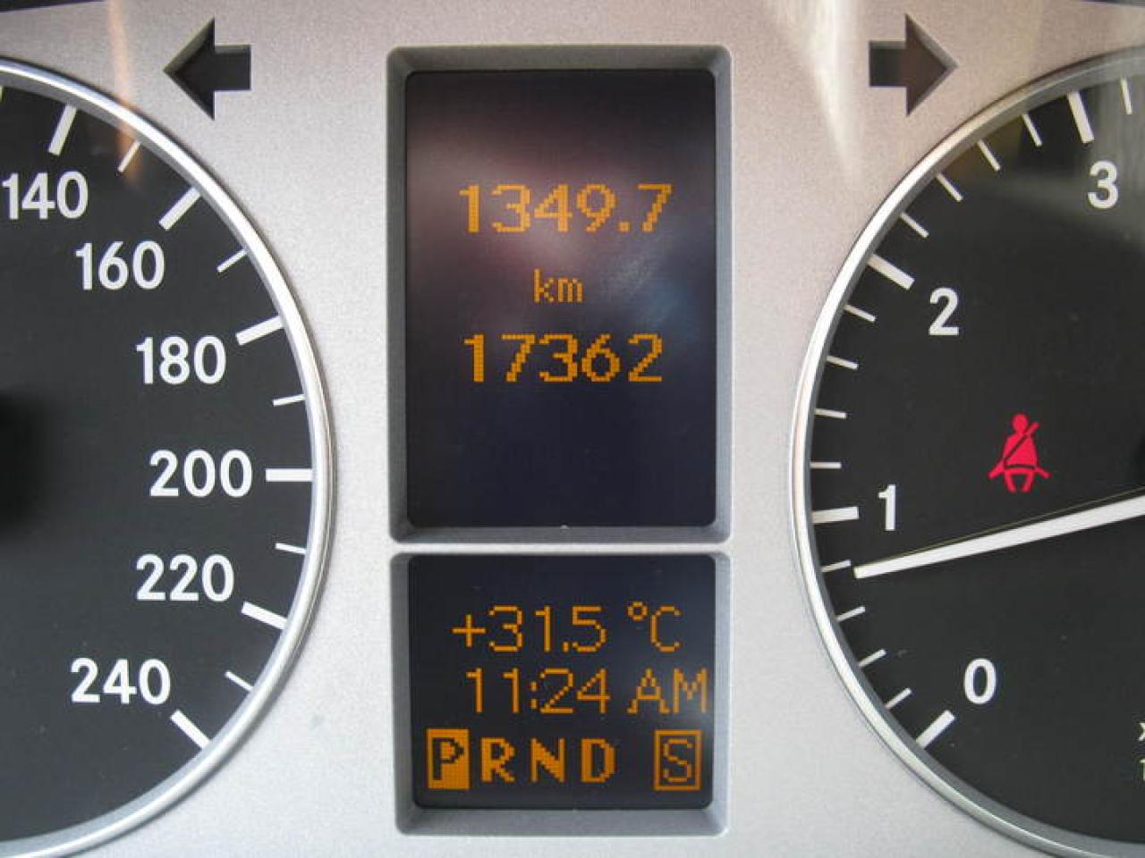 622996
