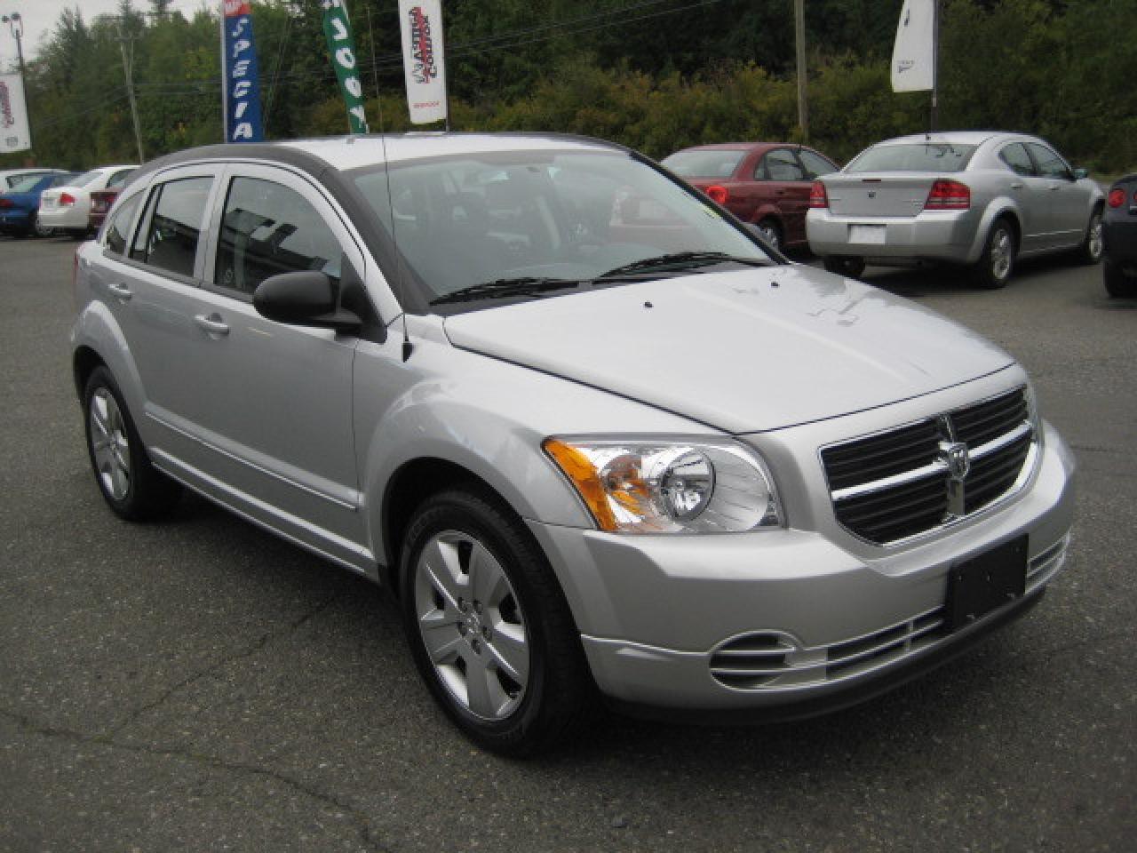 Used 2009 Dodge Caliber SXT for sale in Courtenay, BC