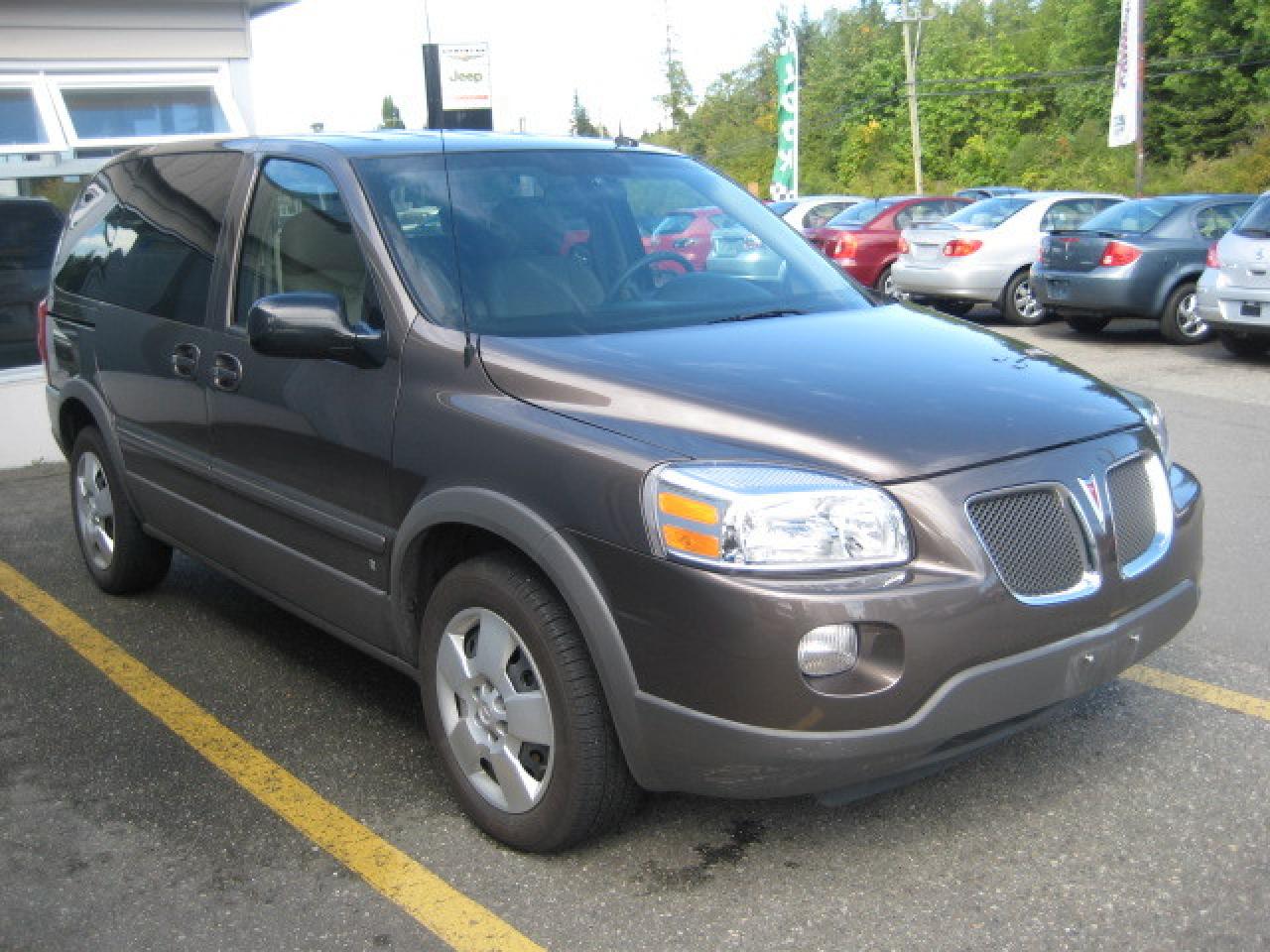 Used 2009 Pontiac Montana Sv6 SAU1 for sale in Courtenay, BC