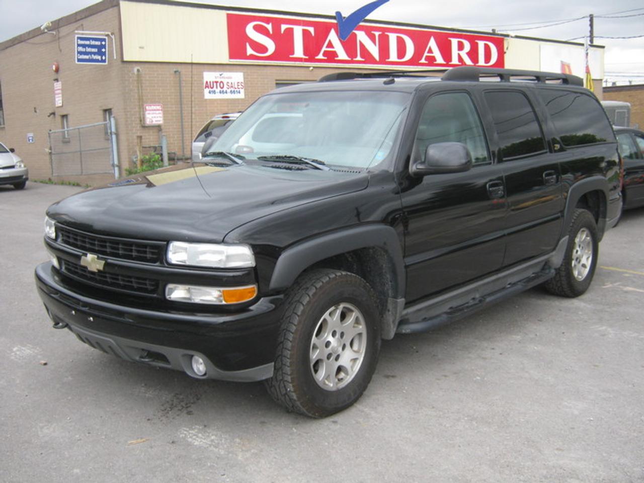 THIS BEAUTIFUL 8 PASSENGERS 1 OWNER TRUCK, COME FULLY LOADED, LEATHER, SUNROOF, ON STAR READY, Z71 PACKAGE, 4X4, HEAVY DUTY TOWING HITCH, BOSE STEREO SYSTEMS, SUPER CLEAN, ALL HIGHWAY MILEAGE, PRICE INCLUDE SAFETY AND E-TEST, TAX EXTRA.... CALL 416 464 6614,