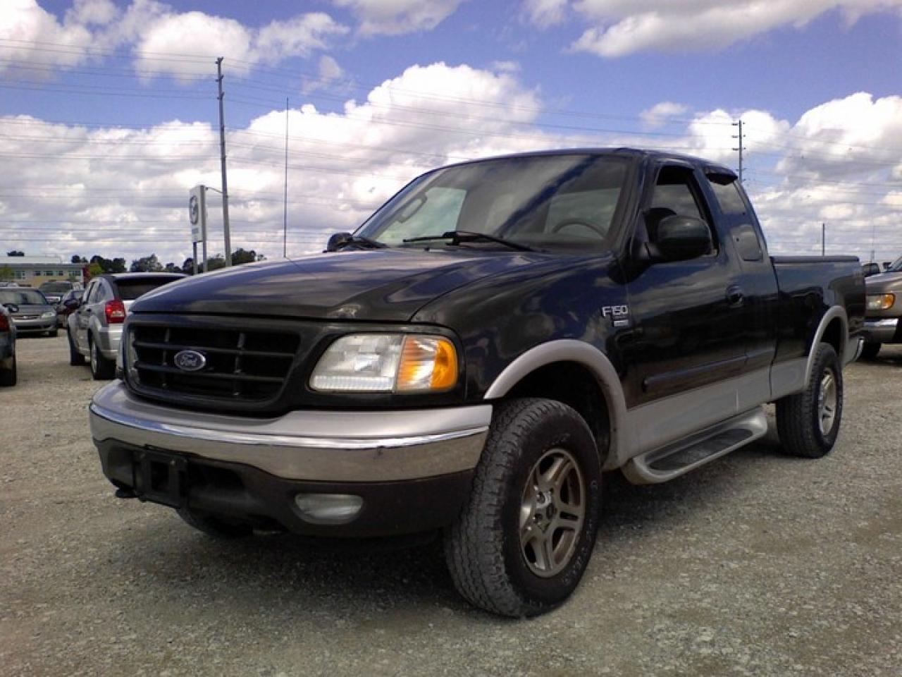 Used 2003 Ford F150 Super Cab XL STX Pickup6 1/2 ft for sale in Barrie, ON