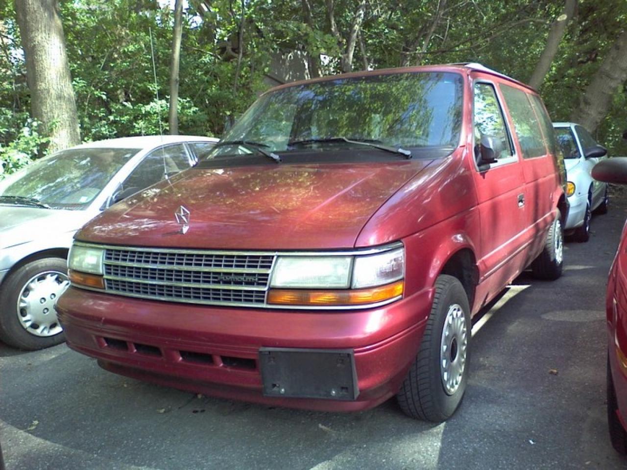 623225
