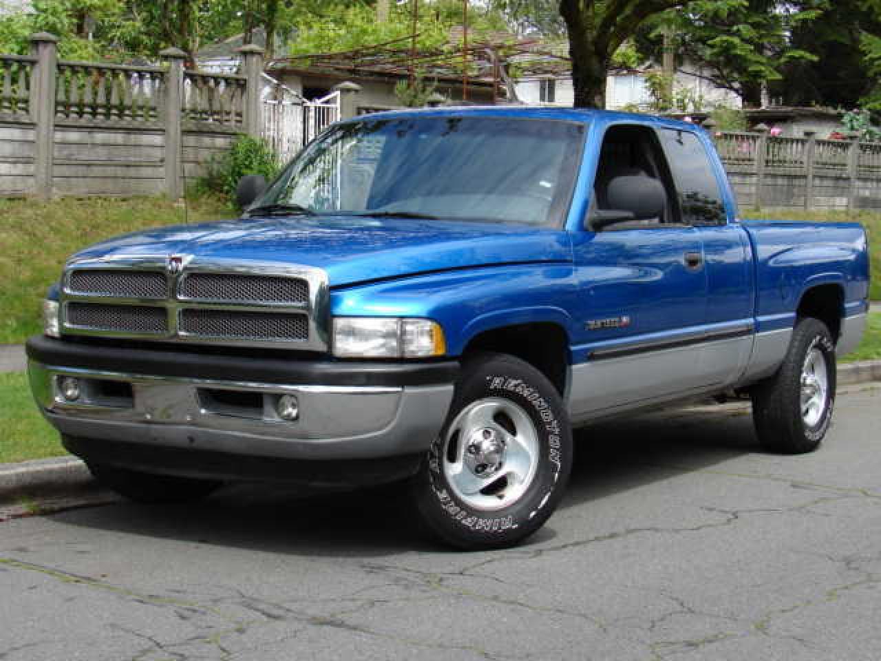 Used 2000 Dodge Ram 1500 SLT Laramie for sale in Vancouver, BC