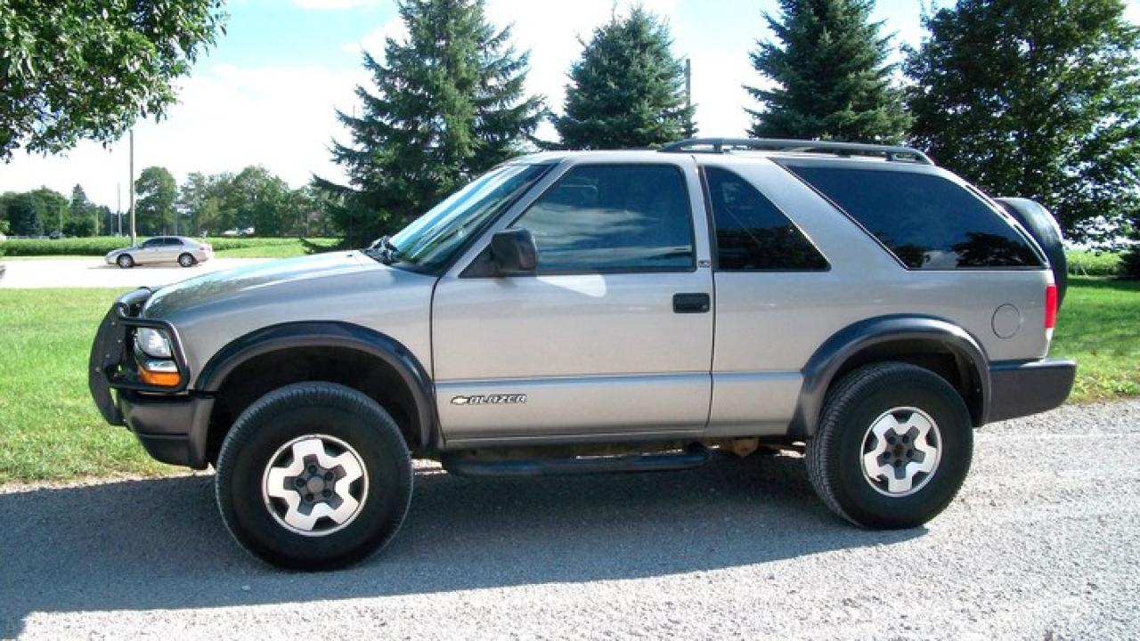 Used 2001 Chevrolet Blazer ZR2 for sale in Thornton, ON