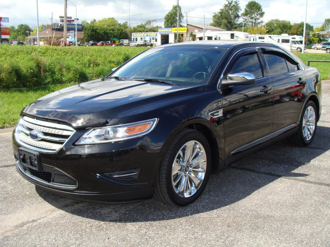Used 2010 Ford Taurus LIMITED for sale in Carleton Place, ON