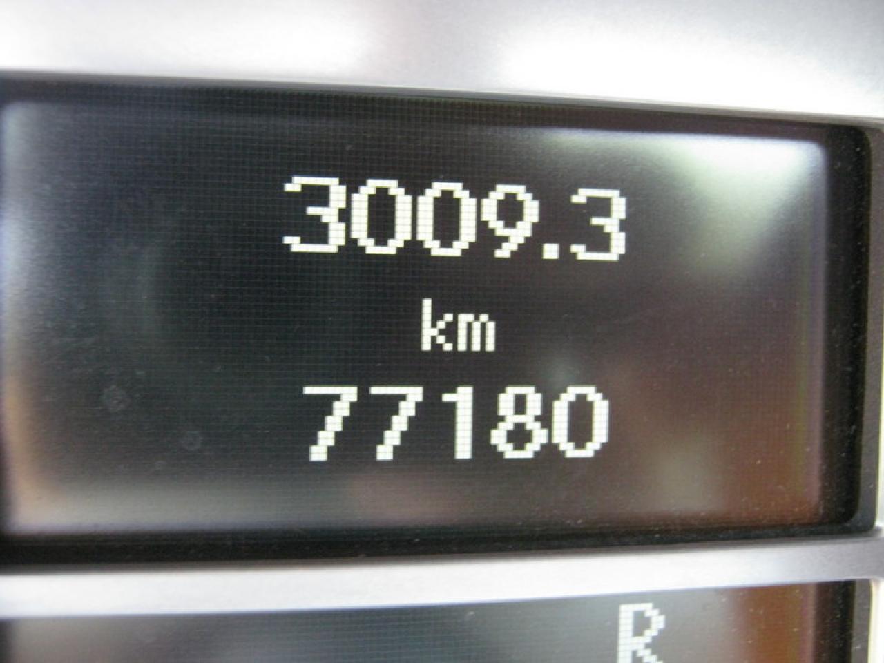 623773