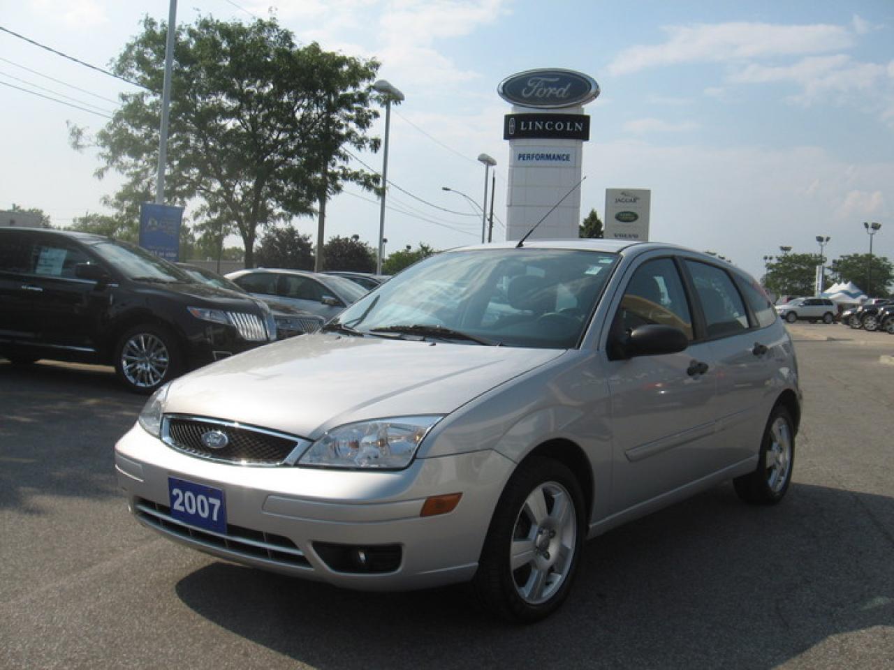 Used 2007 Ford Focus  for sale in Windsor, ON