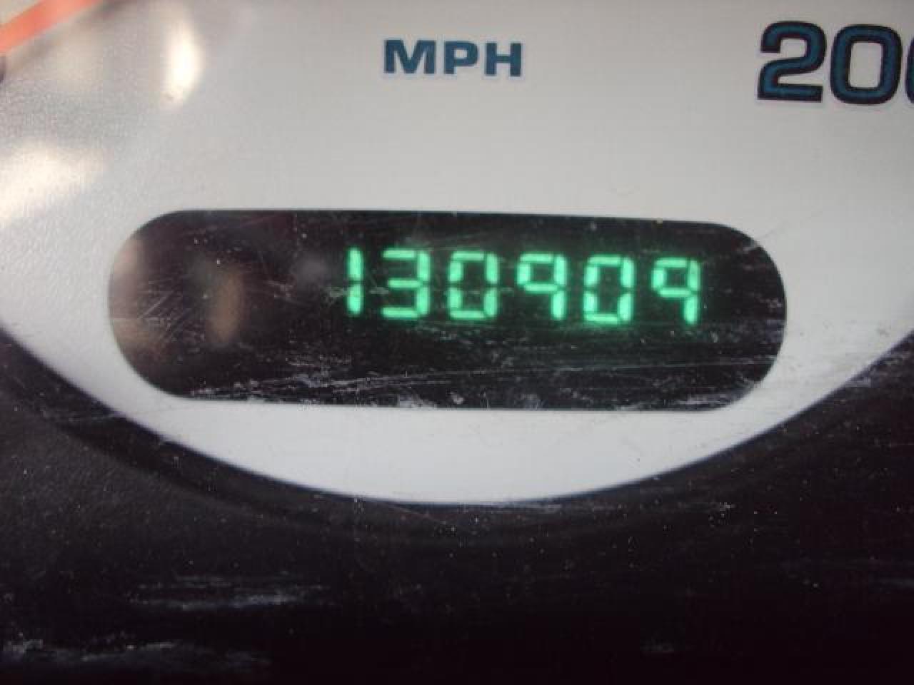 623826
