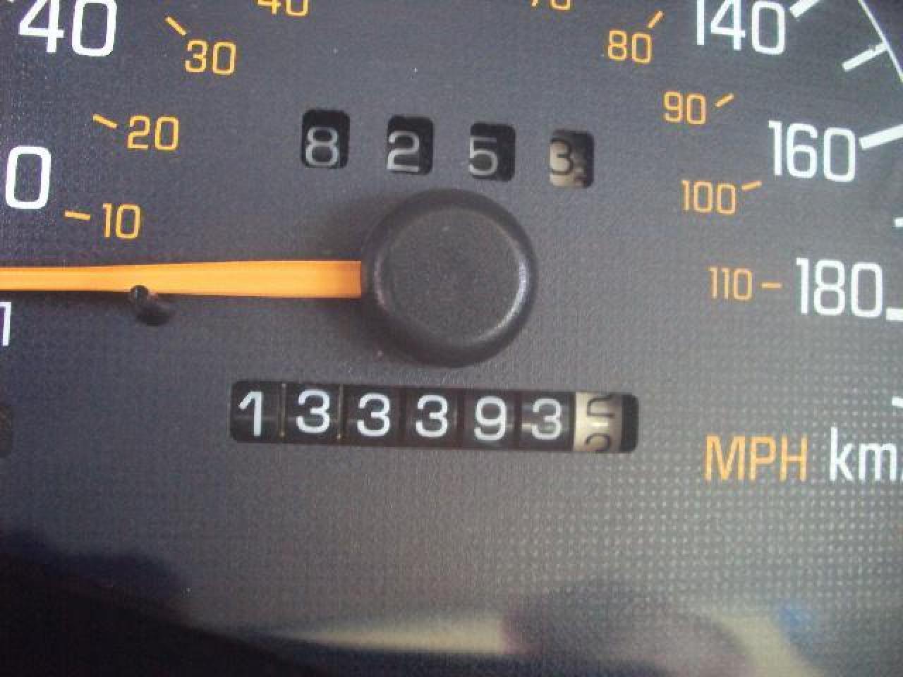 623830