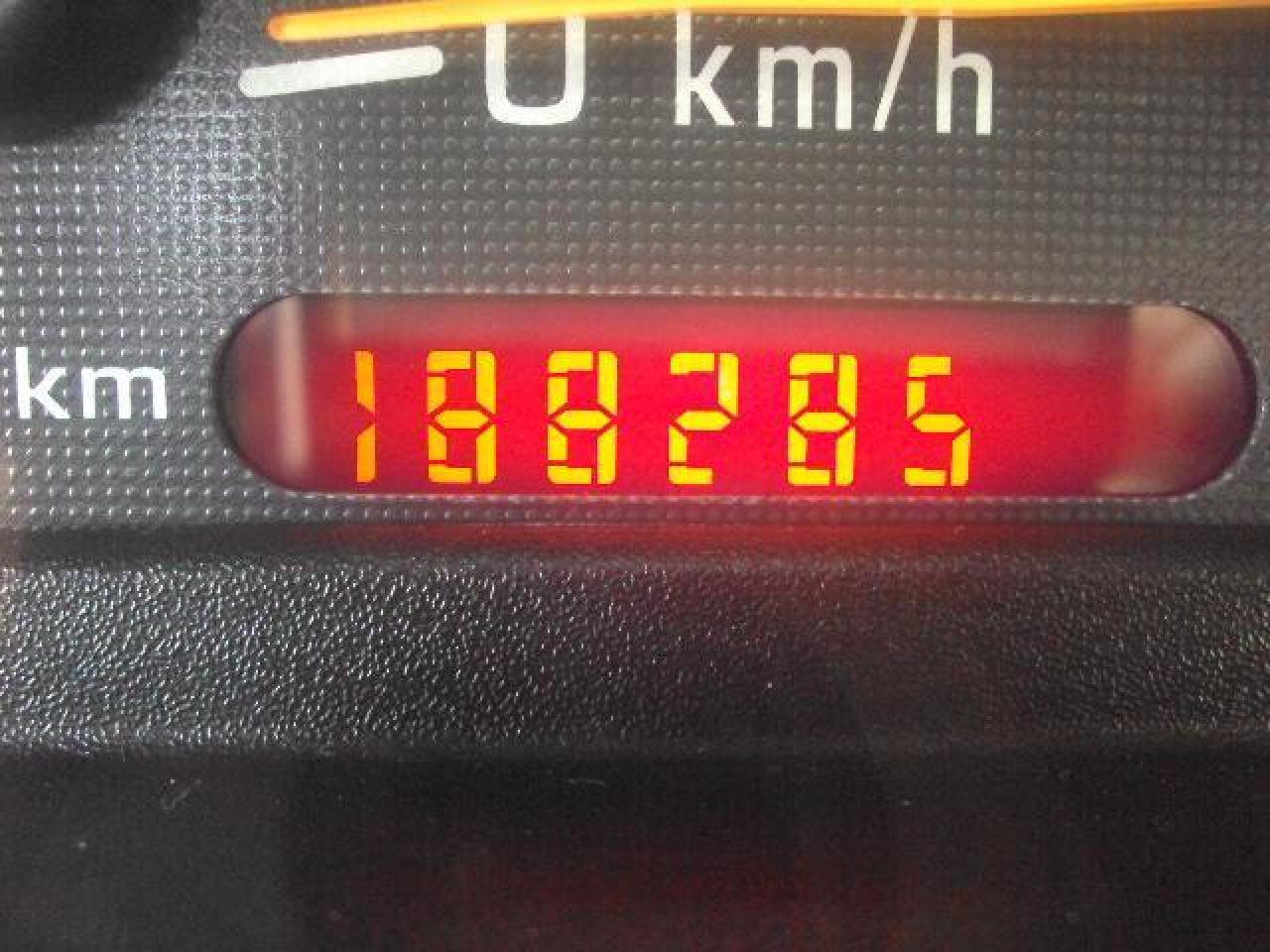 623831