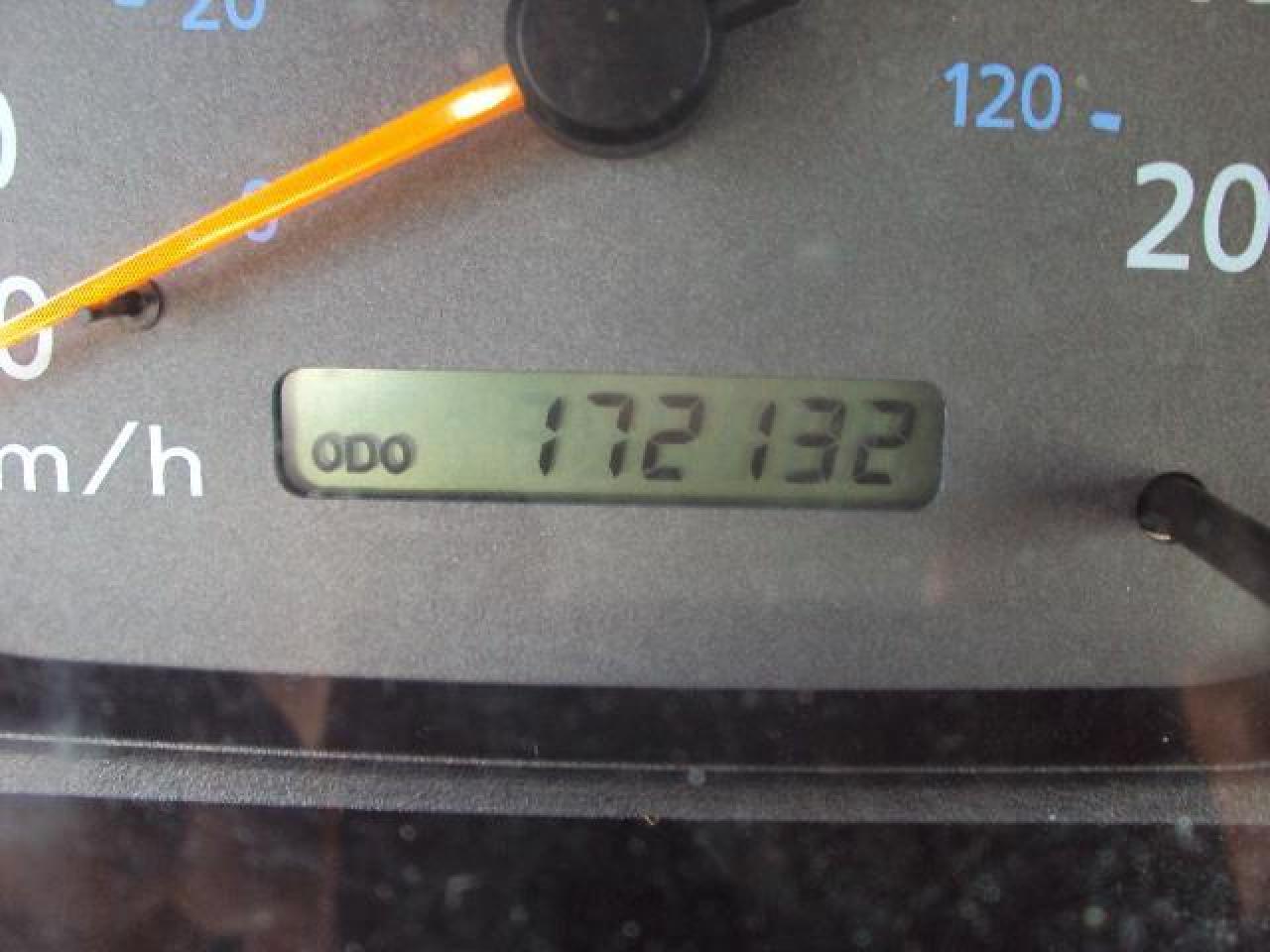 623833