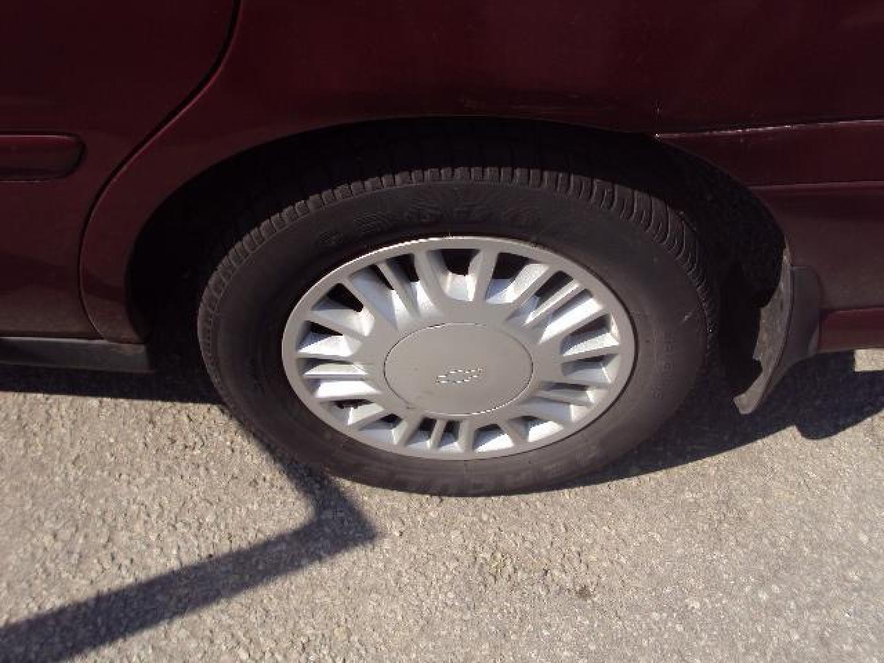 623836