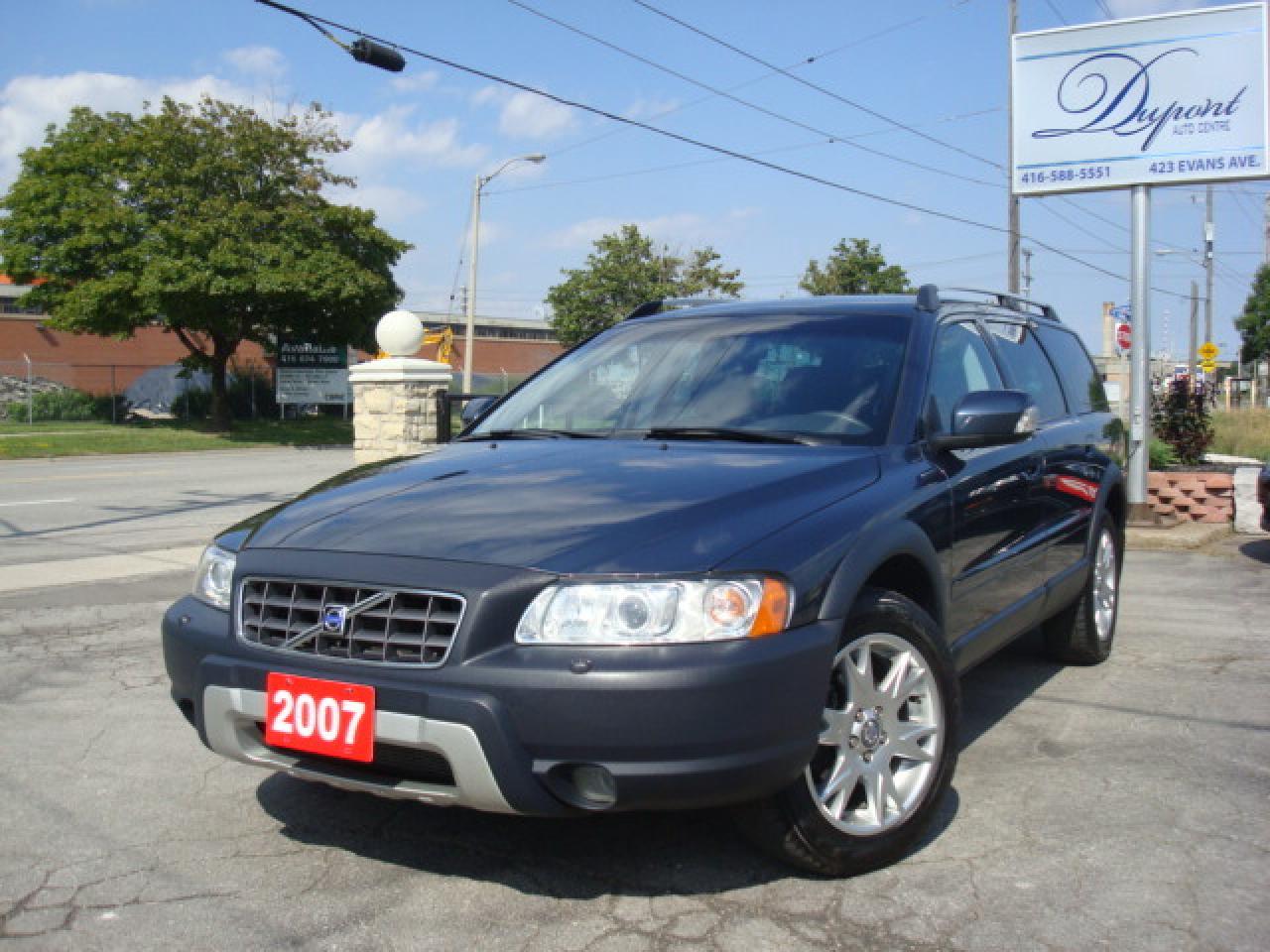 Used 2007 Volvo XC70 2.5T AWD for sale in Etobicoke, ON