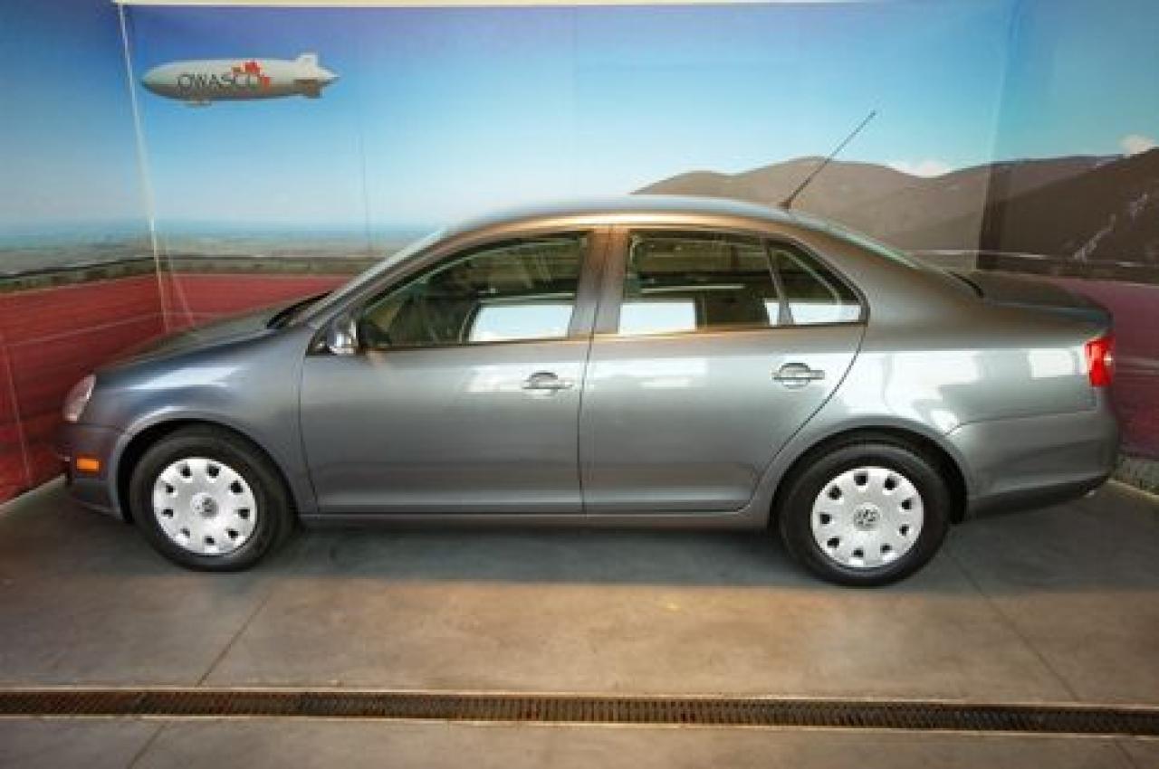 Used 2007 Volkswagen Jetta 2.5L for sale in Whitby, ON
